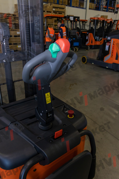 Самоходный штабелер PS15 Duplex mast (FFL, В-2900мм)