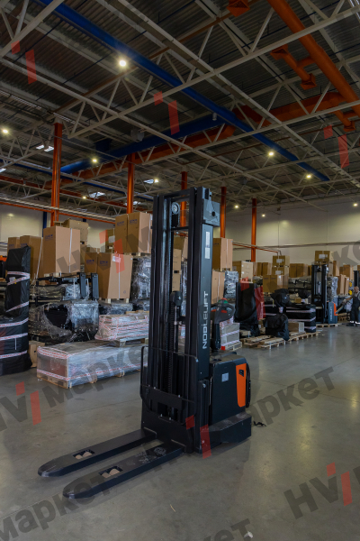 Самоходный штабелер PS15 Duplex mast (В-4000мм)