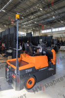 Самоходный Тягач для склада/производства T60Q 6000kg Sit-on tow tractor, standard with AB 48/400+ 48/55, with blue light and rearview mirror, and walkie mode button, optional Controller Curtis F4A and display, Seat armrest , Color: Orange & grey HV Market