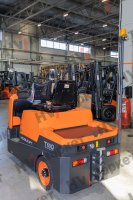 Самоходный Тягач для склада/производства T60Q 6000kg (Литий 200Ач + 100Ач, blue light and rearview mirror, walkie mode button, optional Controller Curtis F4A and display, Seat armrest) HV Market