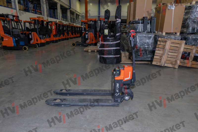 Тележка самоходная PTE15Q2-A 1500 кг, 540/685 * 1150 мм, одинарный ролик, литий-ионный аккумулятор 24 В / 50 Ач, зарядное устройство на 12 А, китайский контроллер, без стабилизаторов