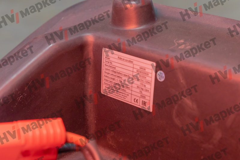 Поломоечная машина NR530 (АКБ Литий 60Ач) HV Market