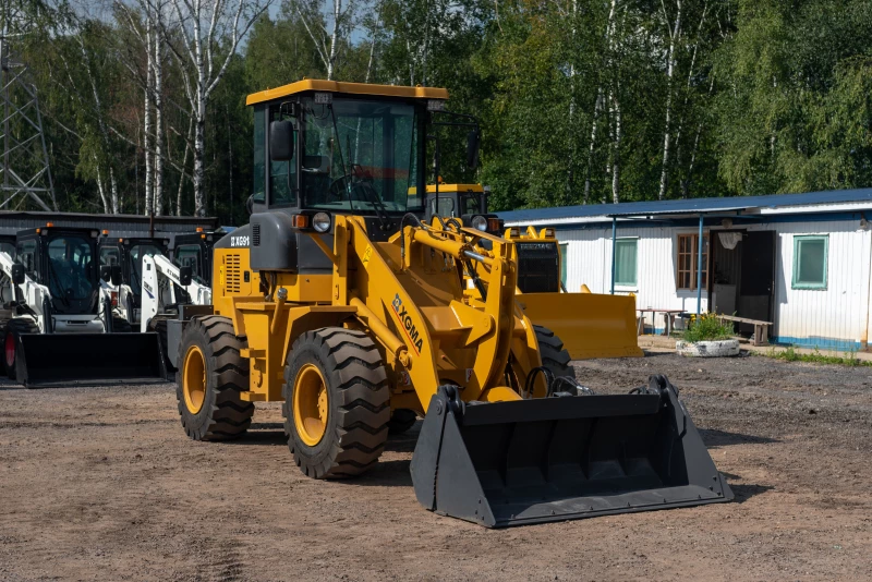 Фронтальный погрузчик XG918N (3-я гидролиния, ковш 4-в-1) HV Market