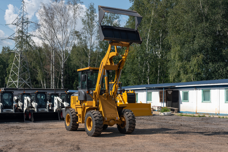 Фронтальный погрузчик XG918N (3-я гидролиния, ковш 4-в-1) HV Market