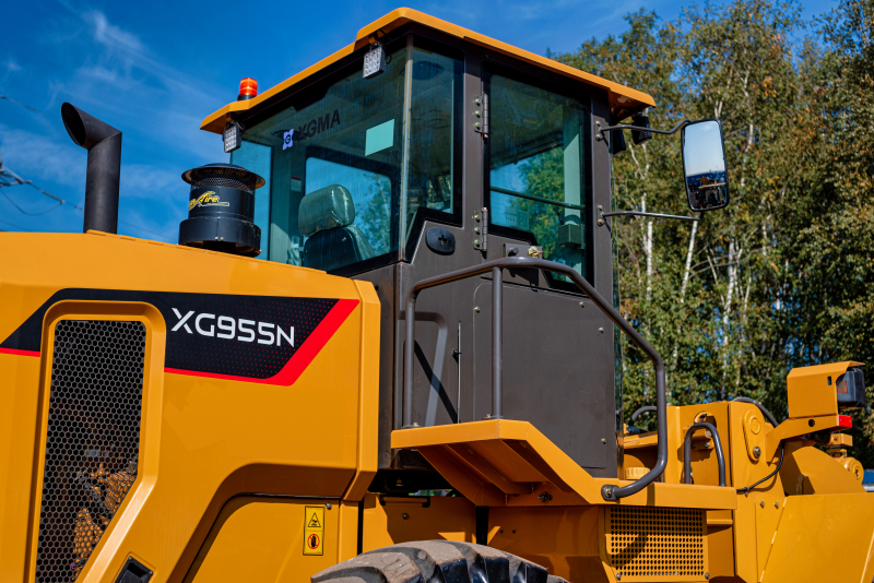 Фронтальный погрузчик XG955N