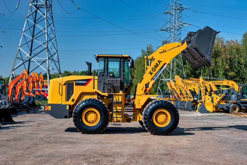 Фронтальный погрузчик XG956N (Удлинённая стрела)