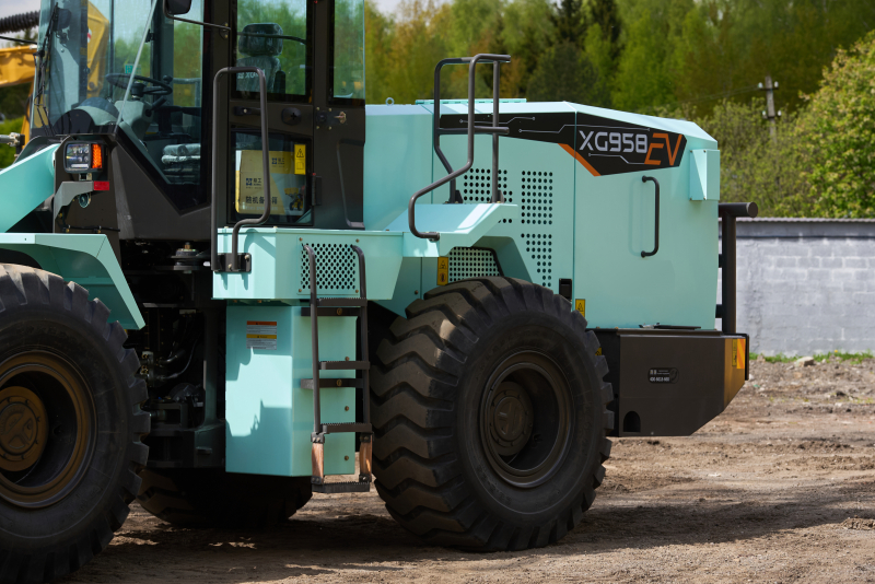 Фронтальный погрузчик XG958EV HV Market