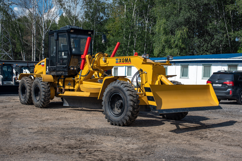 Грейдер XG3165C (Бульдозерный отвал, пятизубый задний рыхлитель) HV Market