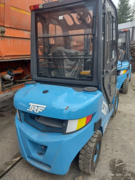 TRF D* Вилочный погрузчик HV Market