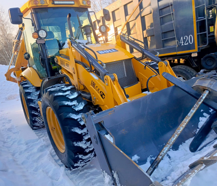 Bull 4SX Экскаватор-погрузчик HV Market