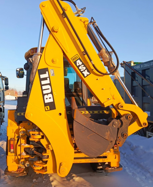 Bull 4SX Экскаватор-погрузчик HV Market
