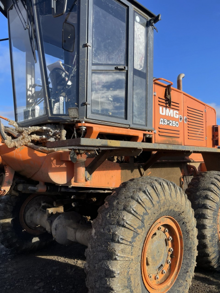 UMG (ЧСДМ) ДЗ-250* Автогрейдер HV Market