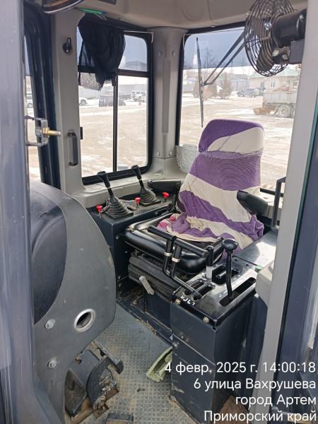 Beezone D* Бульдозер