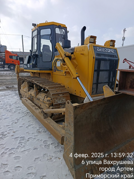 Beezone D* Бульдозер
