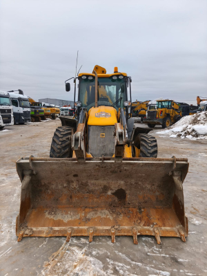 JCB 4CX Экскаватор-погрузчик
