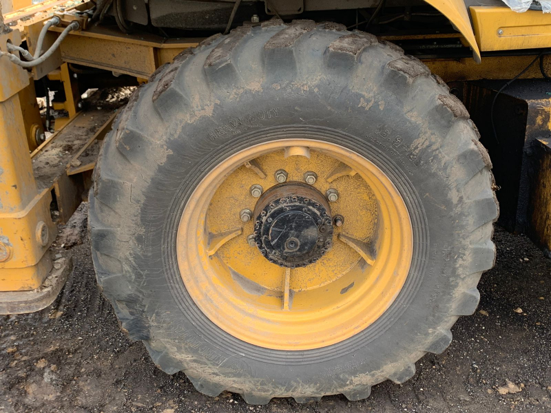 SHANMON 388 Экскаватор-погрузчик HV Market