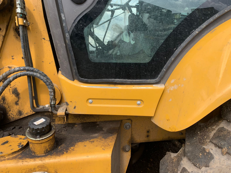 SHANMON 388 Экскаватор-погрузчик HV Market