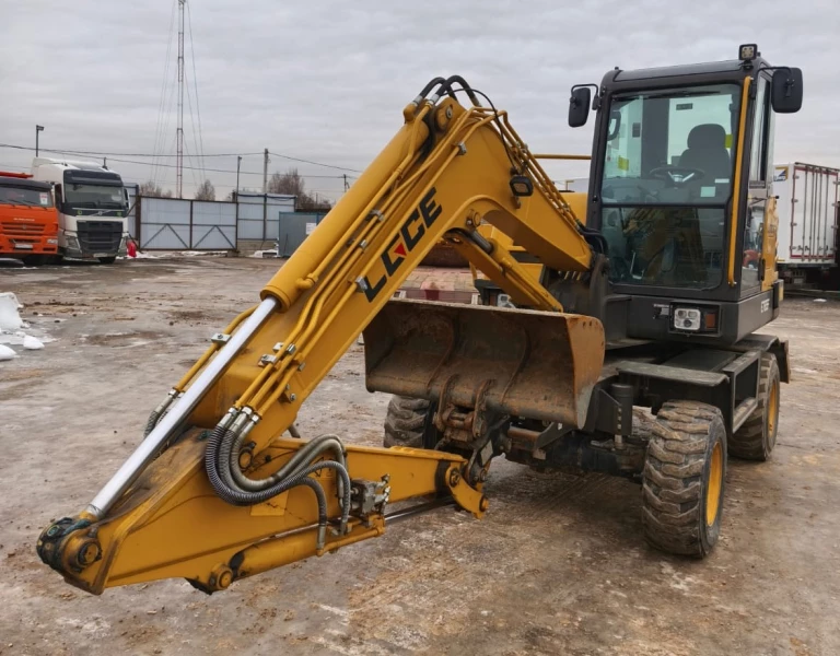 LGCE E765* Экскаватор колесный