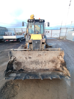 New Holland B110B Экскаватор-погрузчик