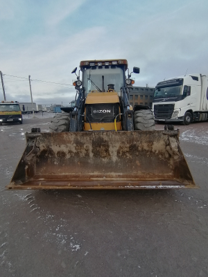 BIZON 888 Экскаватор-погрузчик