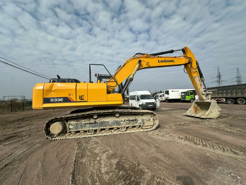 LiuGong CLG933 Экскаватор