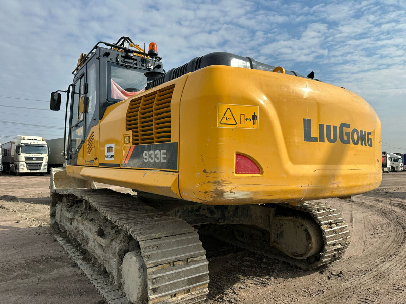 LiuGong CLG933 Экскаватор