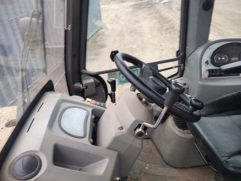 RUNMAX SE440 Экскаватор-погрузчик HV Market