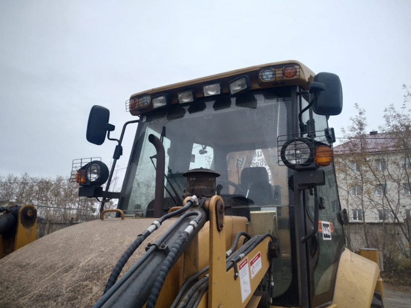 RUNMAX SE440 Экскаватор-погрузчик HV Market