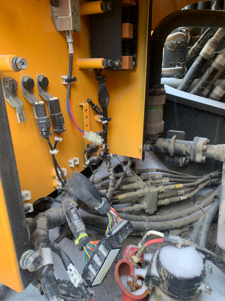 Hyundai HX220 Экскаватор HV Market