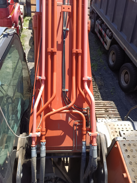 HITACHI ZX330 Экскаватор