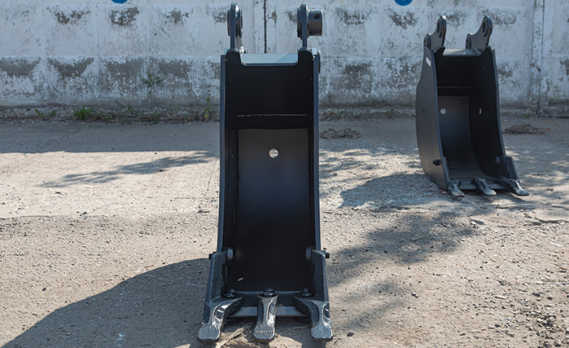 Ковш для экскаваторов-погрузчиков Impulse GP-07-300-0,07-JD-325J HV Market