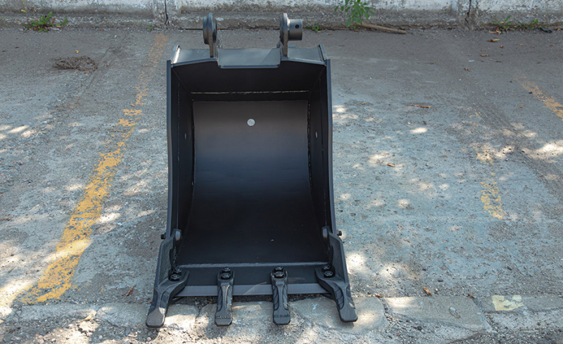 Ковш для экскаваторов-погрузчиков Impulse 0,18 куб.м. Caterpillar 428E/432E/444E L=610 HV Market