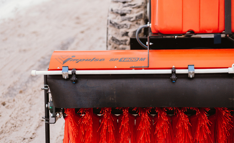 Щетка дорожная коммунальная Impulse SP1800M + система орошения 100 литров (с насосом) HV Market