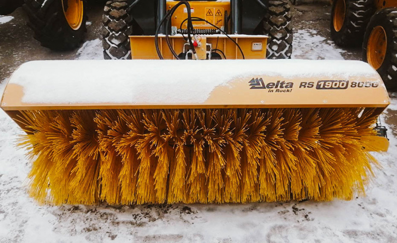 Щетка дорожная коммунальная Delta RS 1900x800G с гидравлическим поворотом