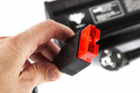 Зарядное устройство интеллектуальное для LiFePo4 аккумуляторов 24V40AH (12А) Anderson HV Market