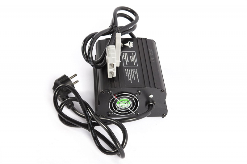 Зарядное устройство интеллектуальное для LiFePo4 аккумуляторов 24V60AH (10А) HV Market