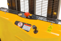 Штабелер электрический самоходный EST122 (1200 кг, 3 м, 24В / 85Ач) SMARTLIFT (SMART) HV Market