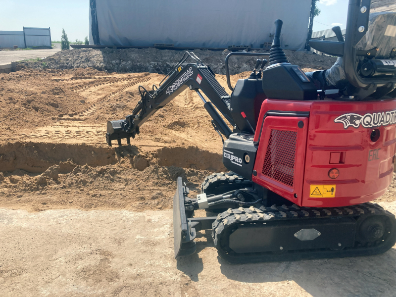 Мини-экскаватор QUADTRAC E13J PRO HV Market