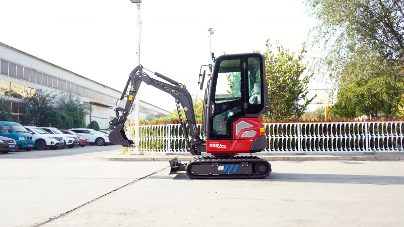 Мини-экскаватор QUADTRAC E22U PRO (2.2т, кабина, A/C, квикаплер, бур, 3 ковша) HV Market