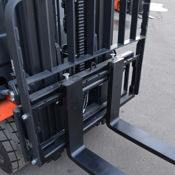 Электрический погрузчик OXLIFT RX 1650 5 М