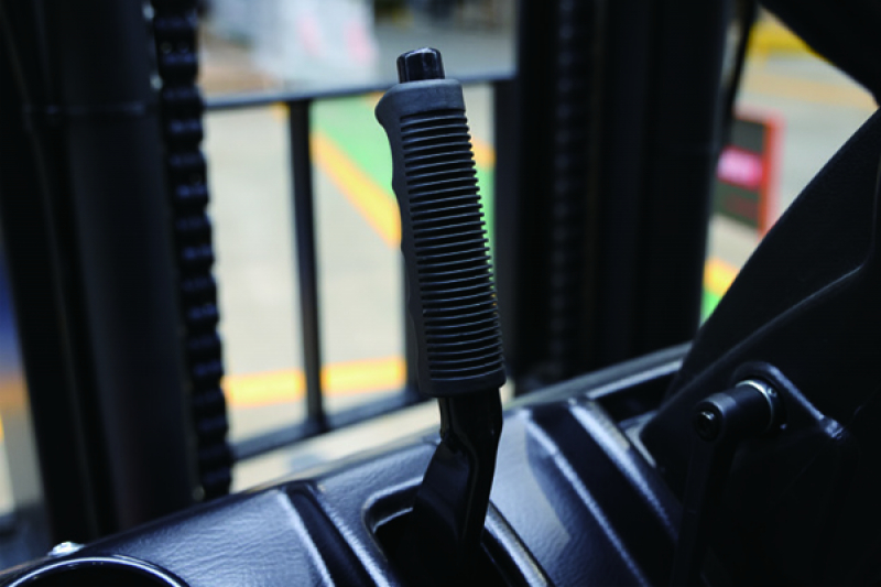 Электрический вилочный погрузчик FE4P30Q Triplex mast (Литий 412Ач, FFL, В-7000мм)