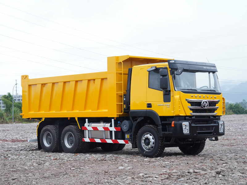 Самосвал 6х4 HONGYAN в новой модификации