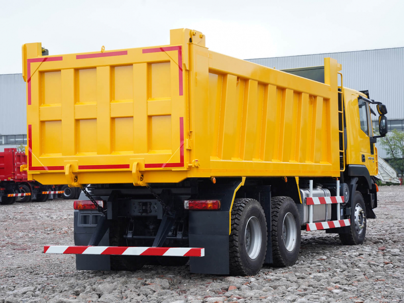 Самосвал 6х4 HONGYAN в новой модификации