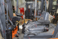 Электрический вилочный погрузчик FE3R12N Duplex mast (Свинц-кислот 420 Ач, FFL, В-3000мм)   HV Market